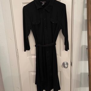 Black dress with pockets and belt